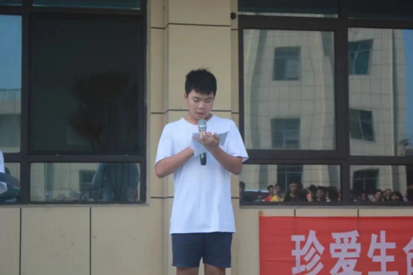 岳陽市江南通信職業(yè)技術(shù)學校,岳陽江南學校,岳陽江南通信學校,岳陽職業(yè)學校